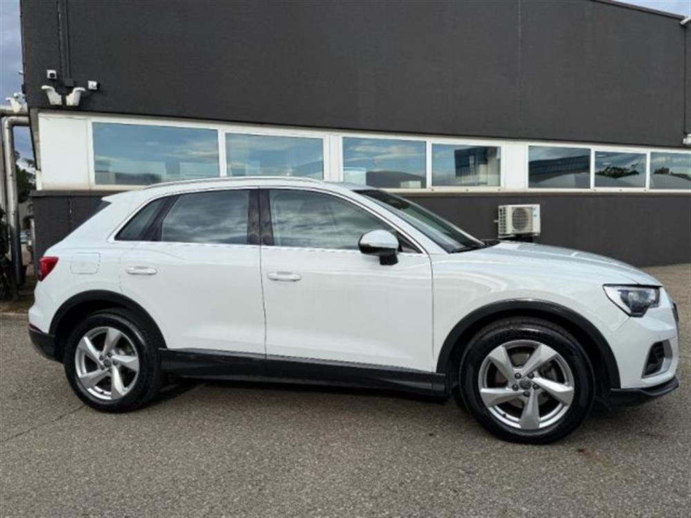 Q3   Q3 35 TDI S tronic Busi