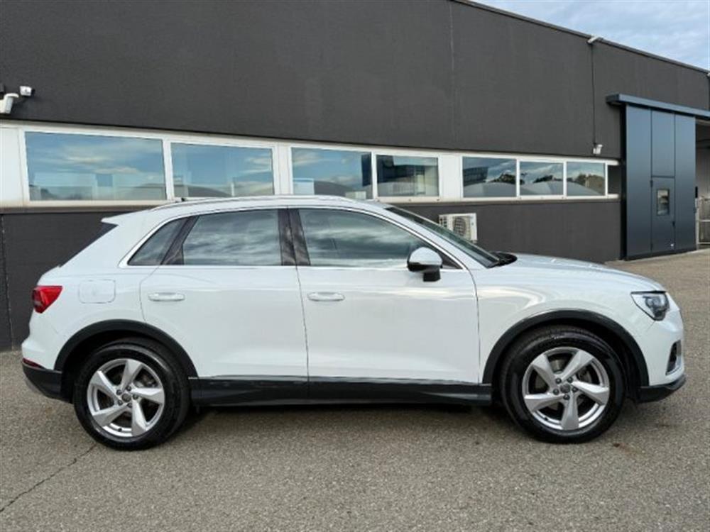Q3   Q3 35 TDI S tronic Busi