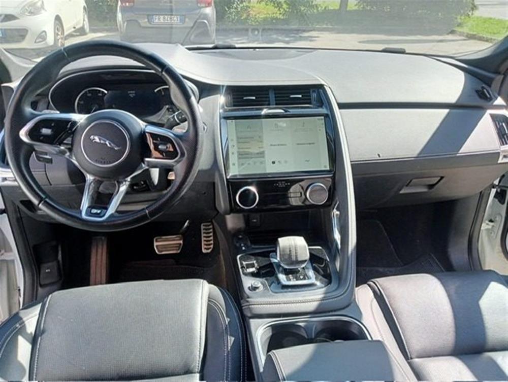 E-Pace   E-Pace 1.5 I3 160 HYBRID MH
