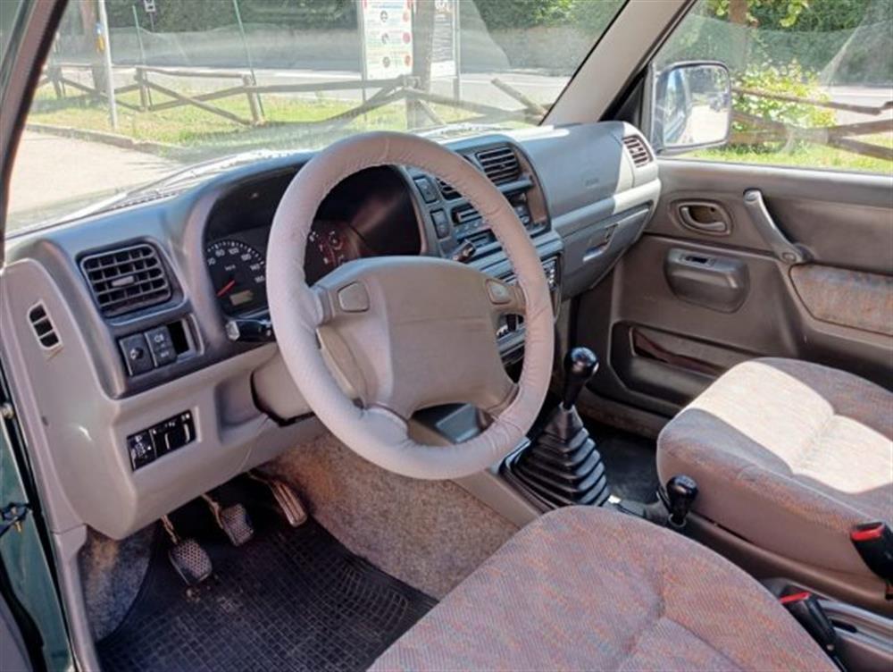 Jimny   Jimny 1.3i 16V cat 4WD JLX