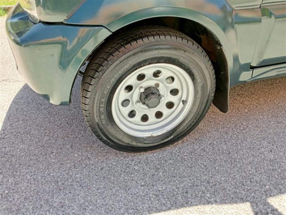 Jimny   Jimny 1.3i 16V cat 4WD JLX