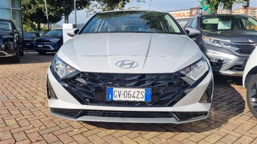 i20   i20 1.0 T-GDI 48V  Conne