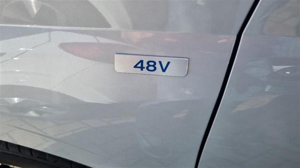 i20   i20 1.0 T-GDI 48V  Conne