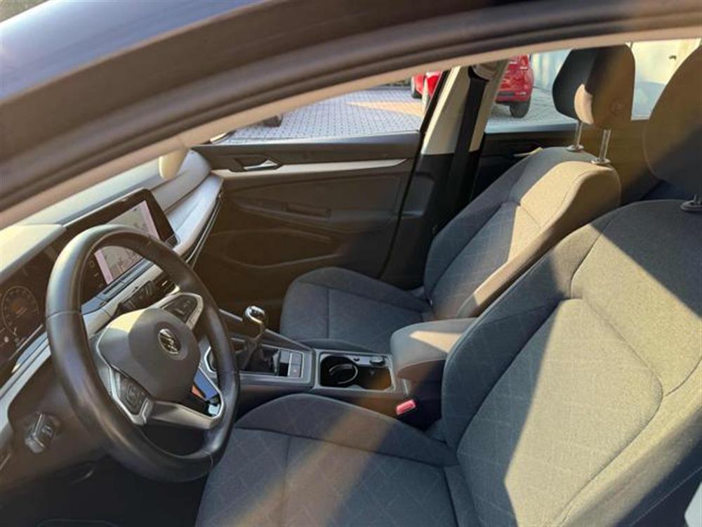 Golf   Golf 1.5 eTSI Evo Live 13