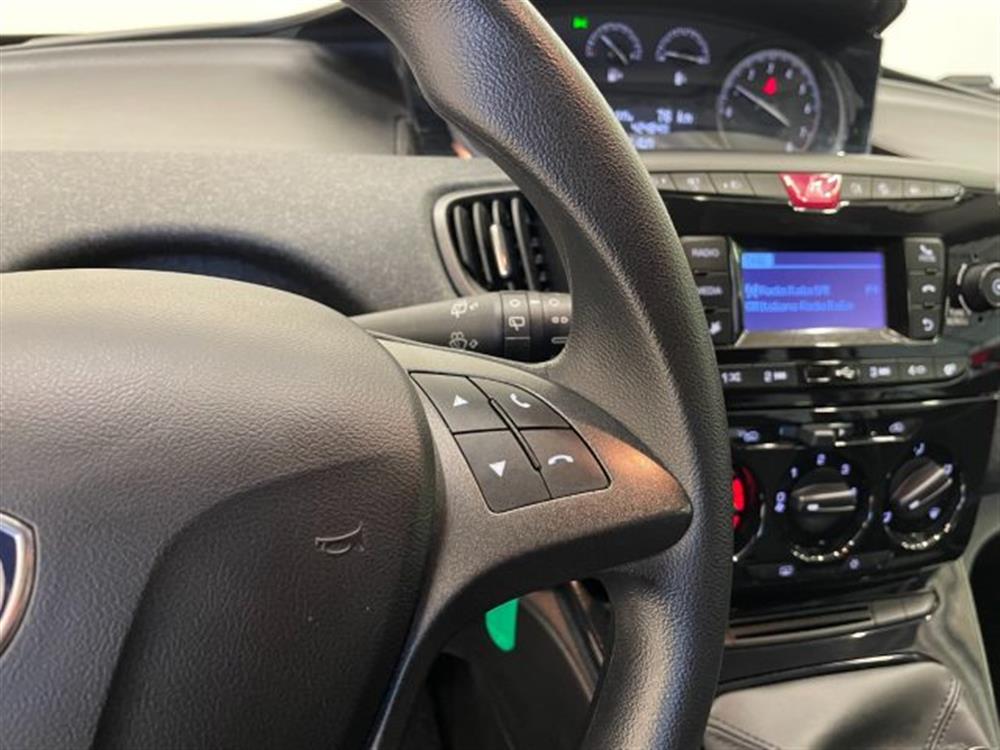 Ypsilon   Ypsilon 1.0 FireFly Hybrid E