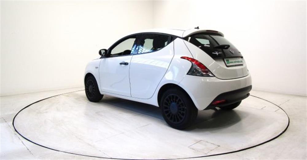 Ypsilon   Ypsilon 1.0 FireFly Hybrid E