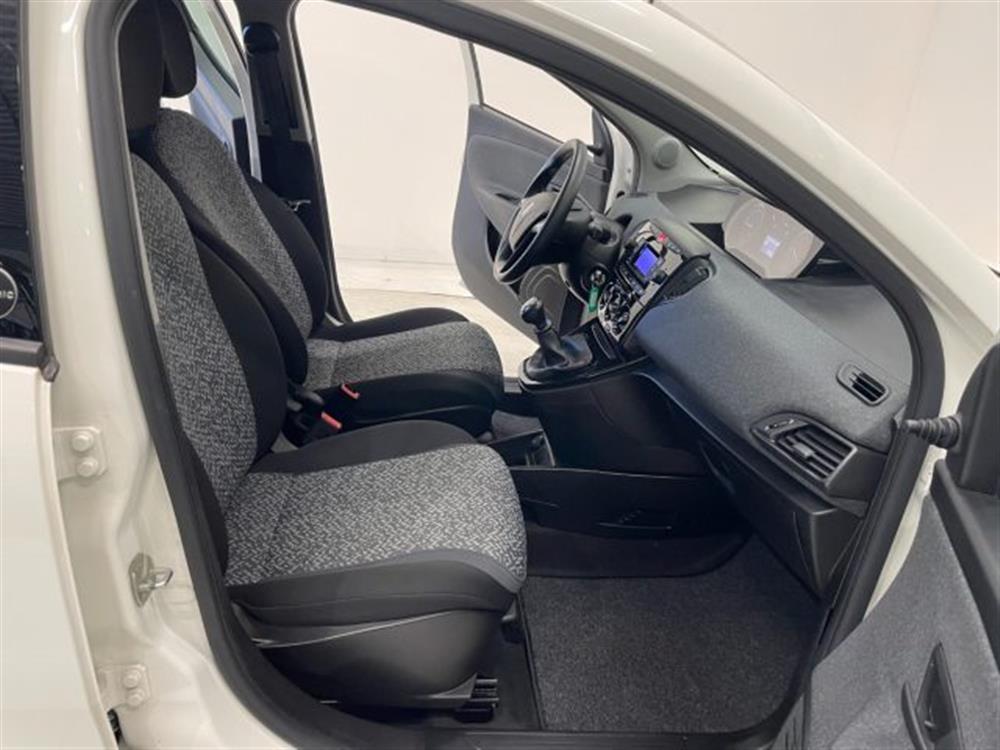 Ypsilon   Ypsilon 1.0 FireFly Hybrid E
