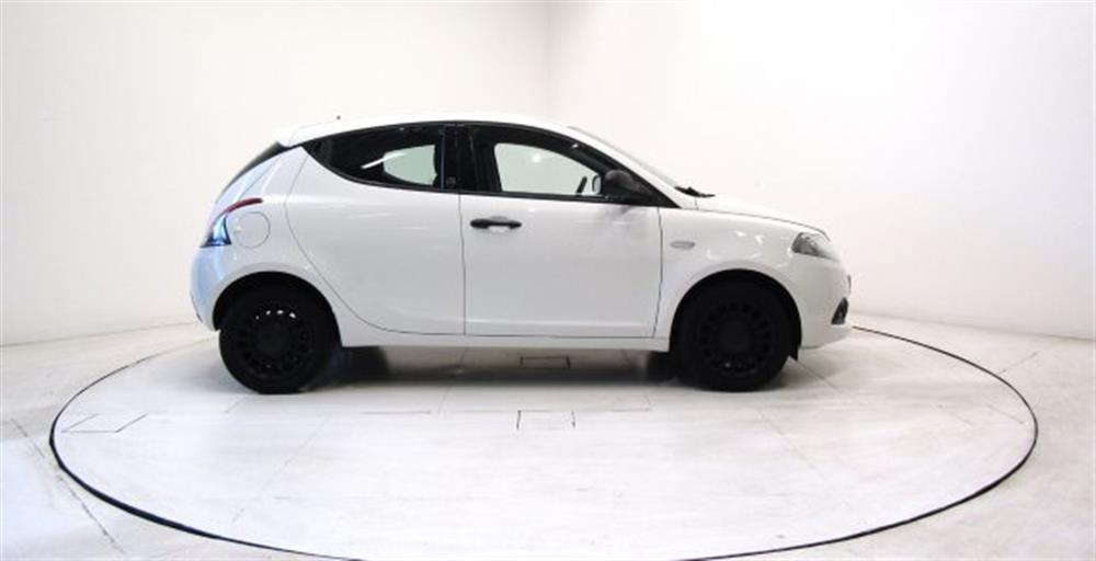 Ypsilon   Ypsilon 1.0 FireFly Hybrid E