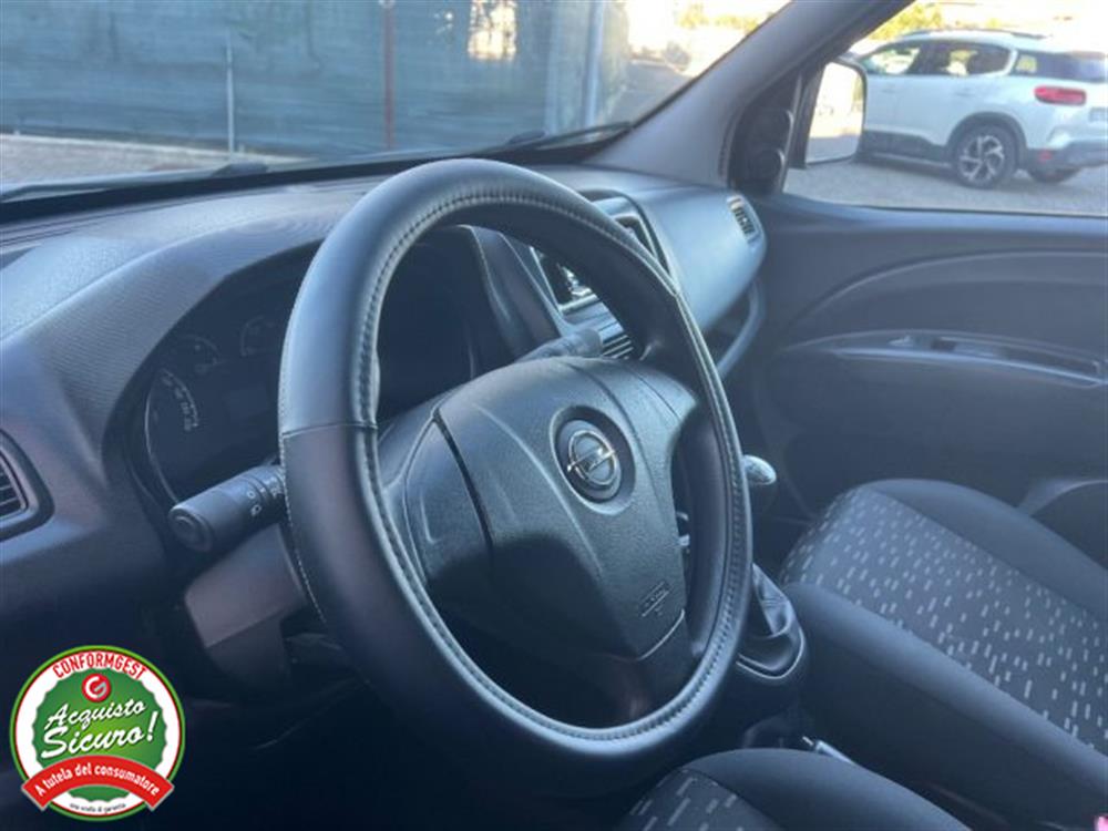 Doblo   Doblo Opel Combo 1.3 CDTi