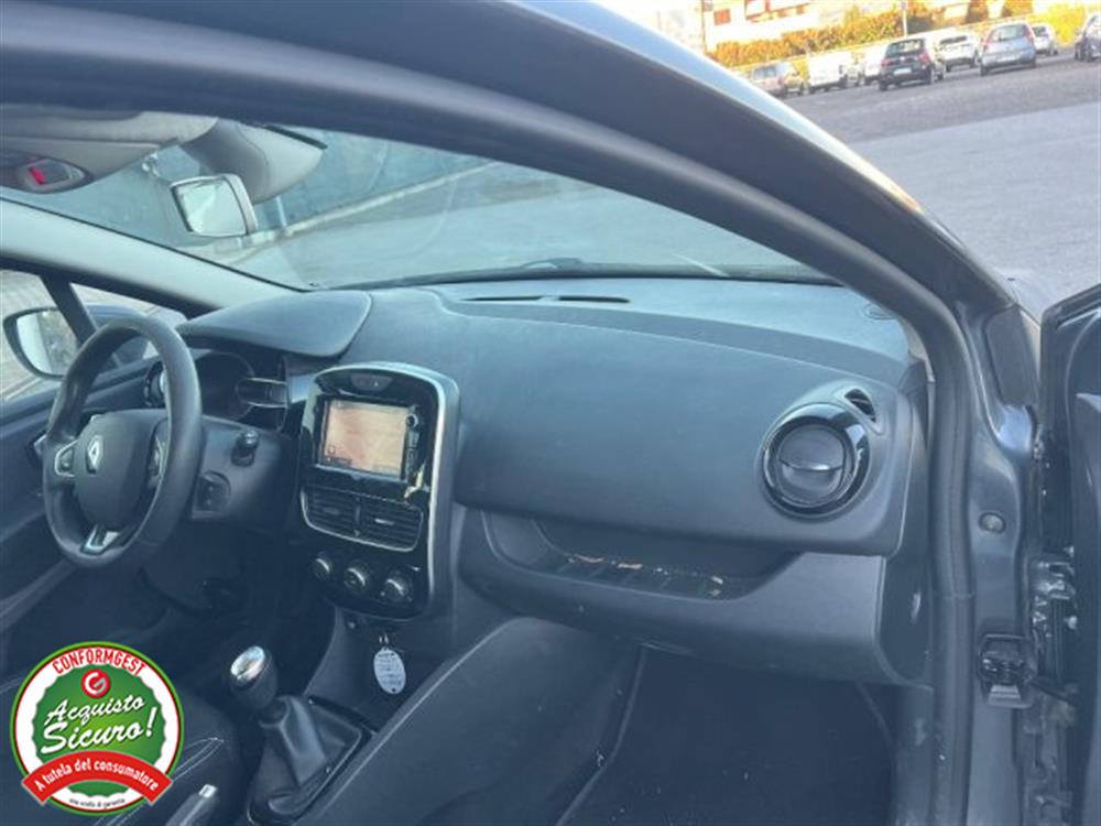 Clio   Clio TCe 12V 90 CV GPL St