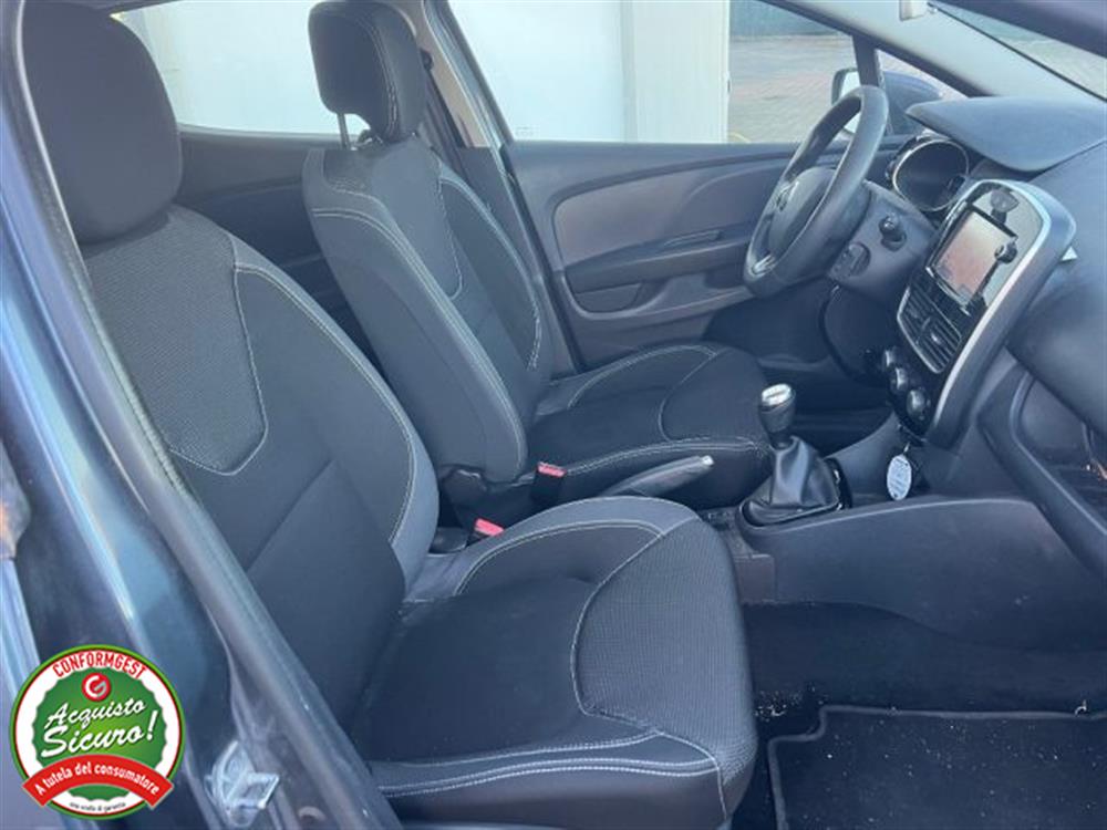 Clio   Clio TCe 12V 90 CV GPL St