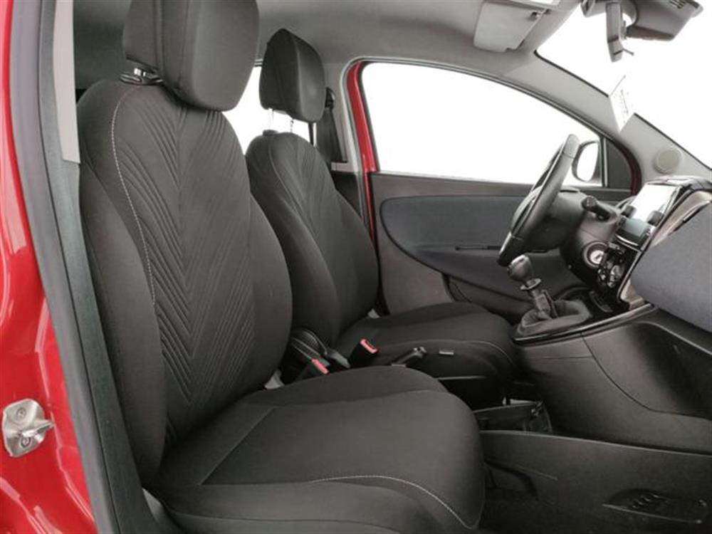 Ypsilon   Ypsilon 1.0 FireFly 5 porte
