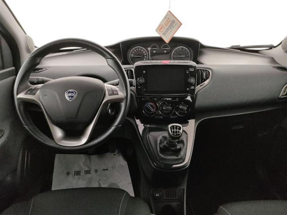 Ypsilon   Ypsilon 1.0 FireFly 5 porte