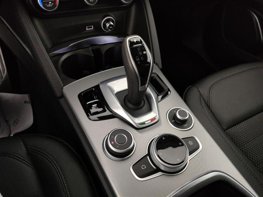 Stelvio   Stelvio 2.2 Turbodiesel 190