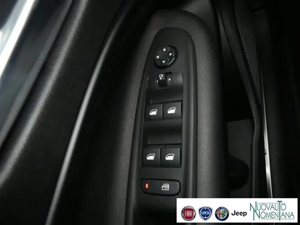 Junior   Junior 1.2 136 CV Hybrid eD