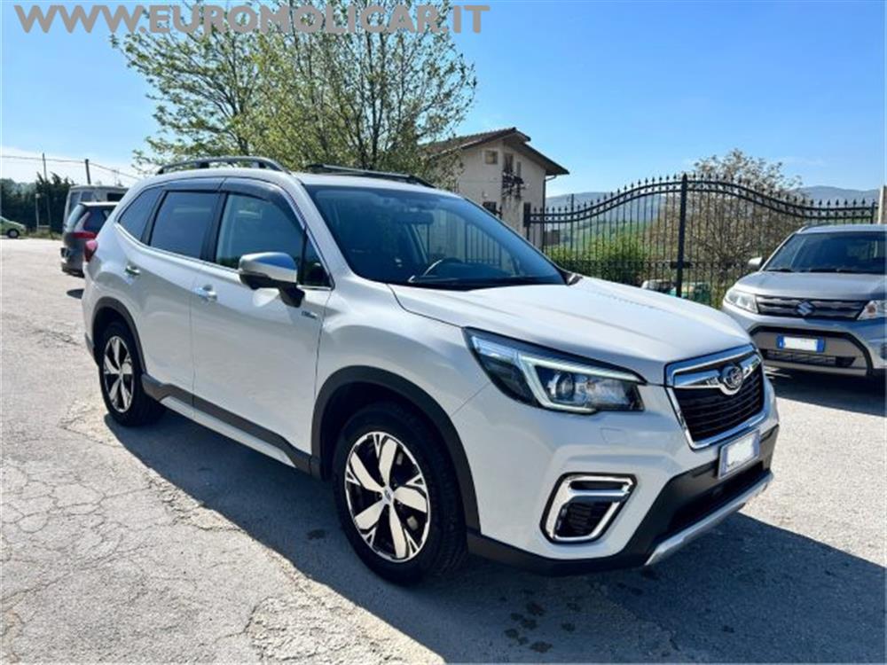 Forester   Forester 2.0 e-Boxer Premium