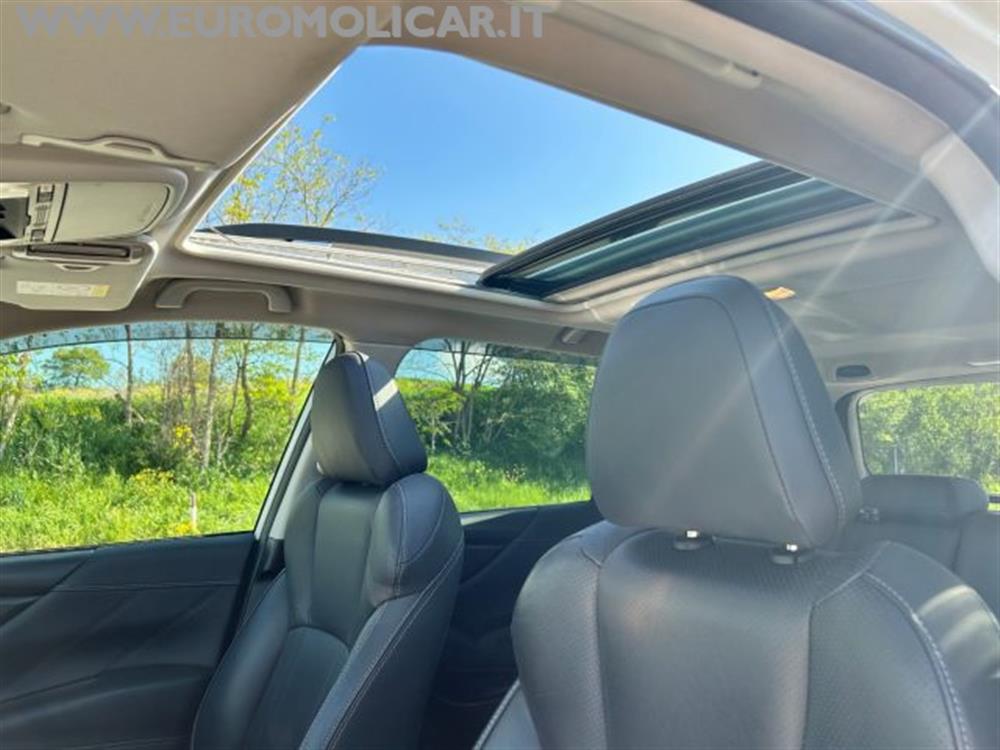 Forester   Forester 2.0 e-Boxer Premium