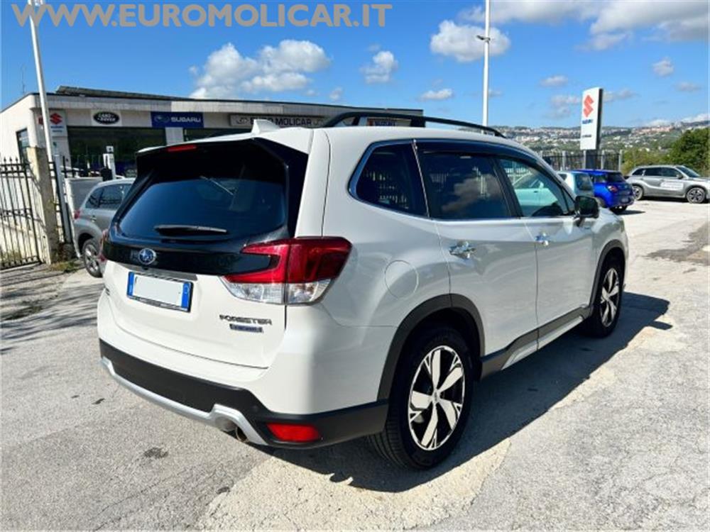 Forester   Forester 2.0 e-Boxer Premium