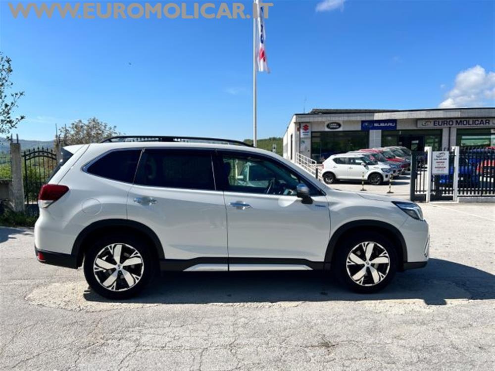 Forester   Forester 2.0 e-Boxer Premium