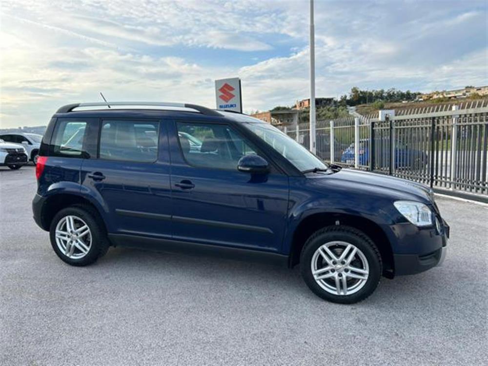 Yeti   Yeti 1.6 TDI 105cv Advent