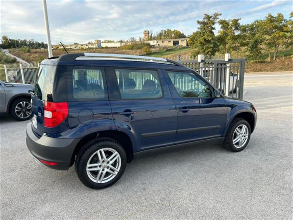 Yeti   Yeti 1.6 TDI 105cv Advent