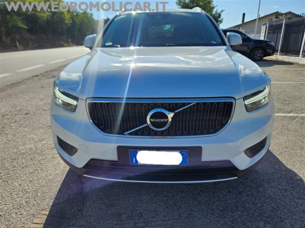 XC40   XC40 2.0 D3 Momentum 150c