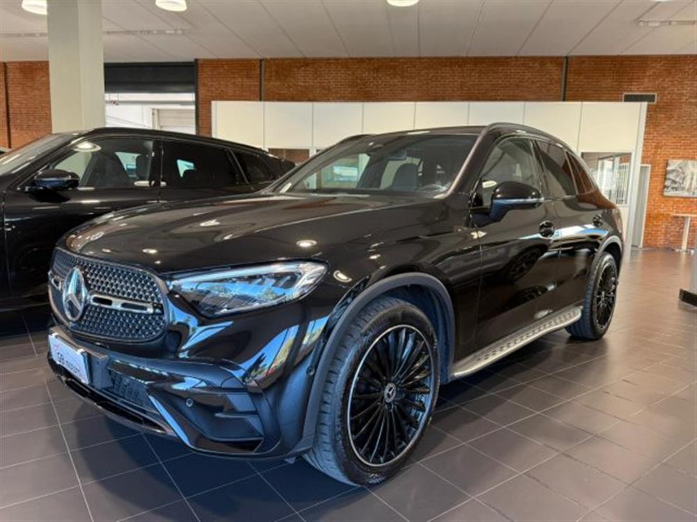 GLC 300   GLC 300 d 4Matic Mild Hybrid