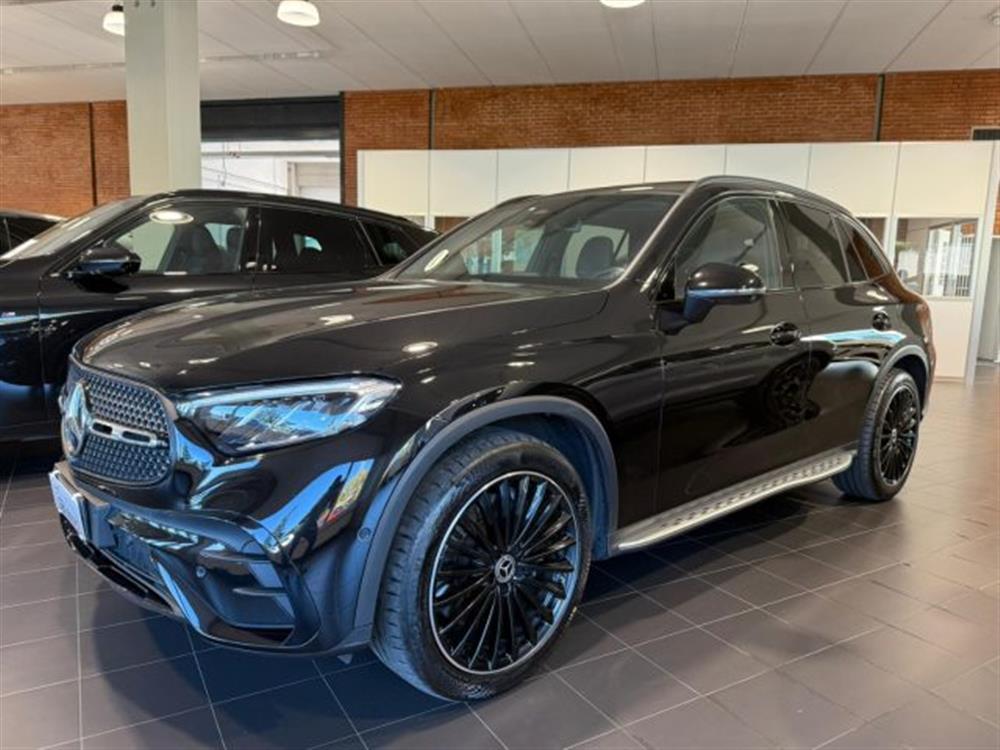 GLC 300   GLC 300 d 4Matic Mild Hybrid