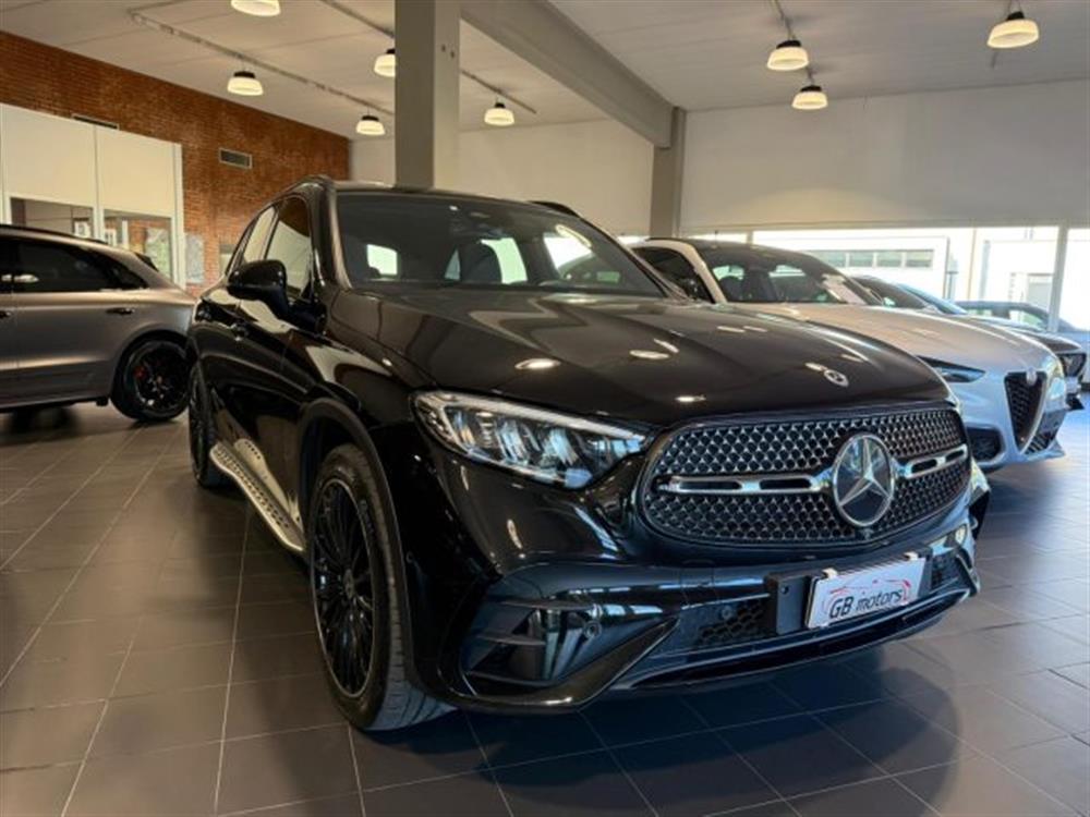 GLC 300   GLC 300 d 4Matic Mild Hybrid