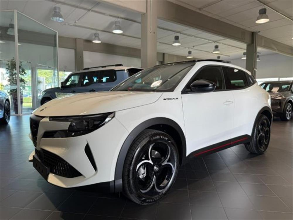 Junior   Junior 1.2 136 CV Hybrid eD