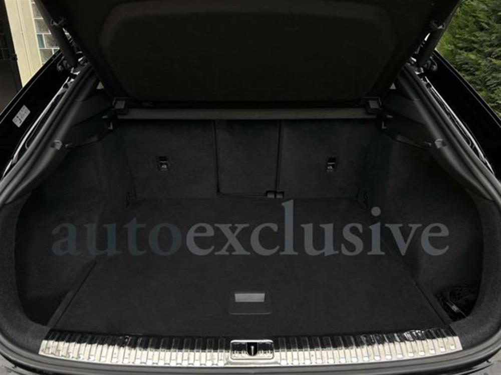 RS Q3   RS Q3 SPB quattro S tronic