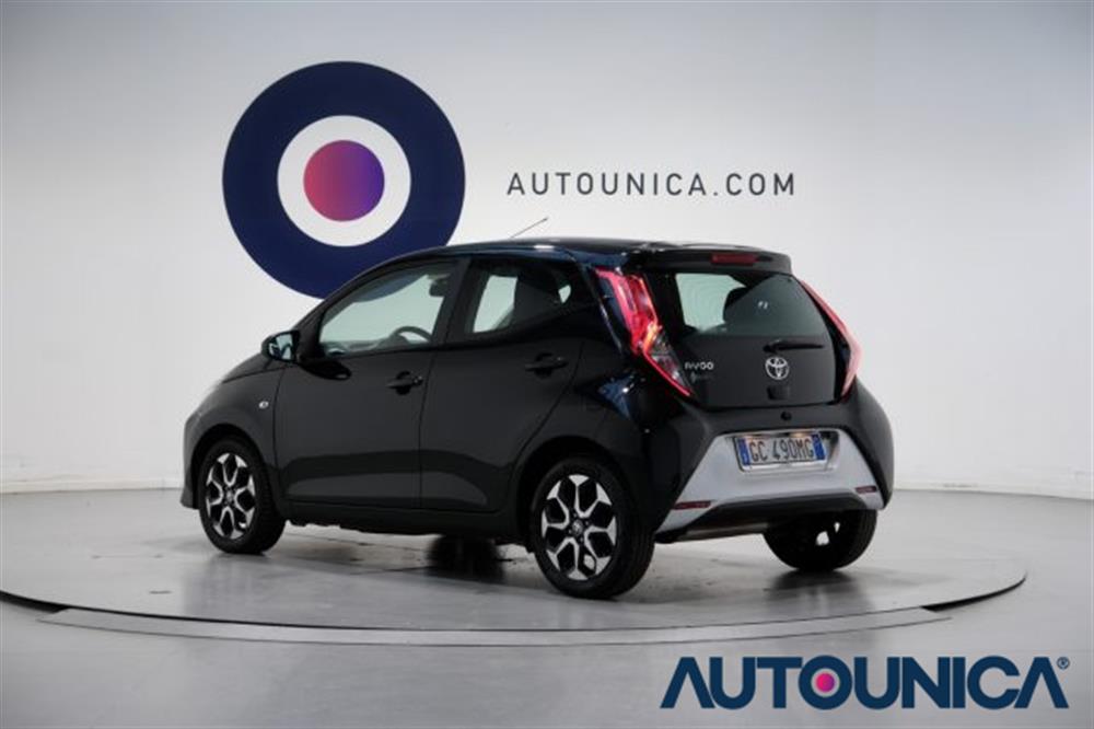 Aygo   Aygo CONNECT 1.0 VVT-i 72