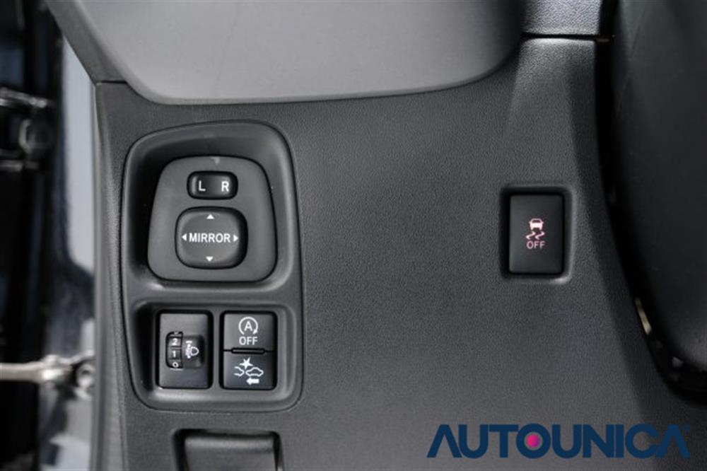 Aygo   Aygo CONNECT 1.0 VVT-i 72