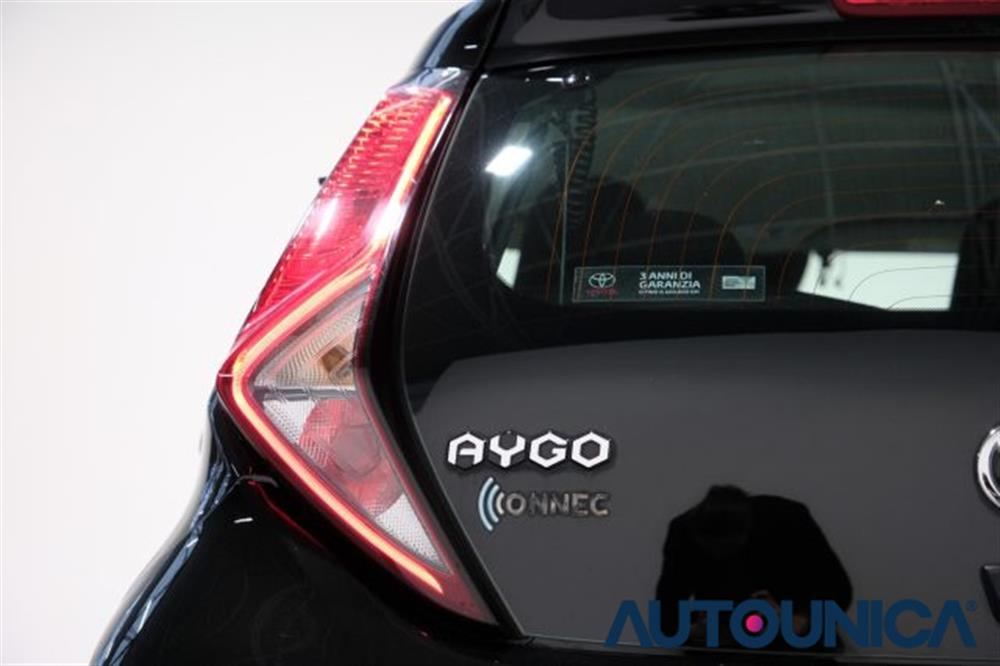 Aygo   Aygo CONNECT 1.0 VVT-i 72