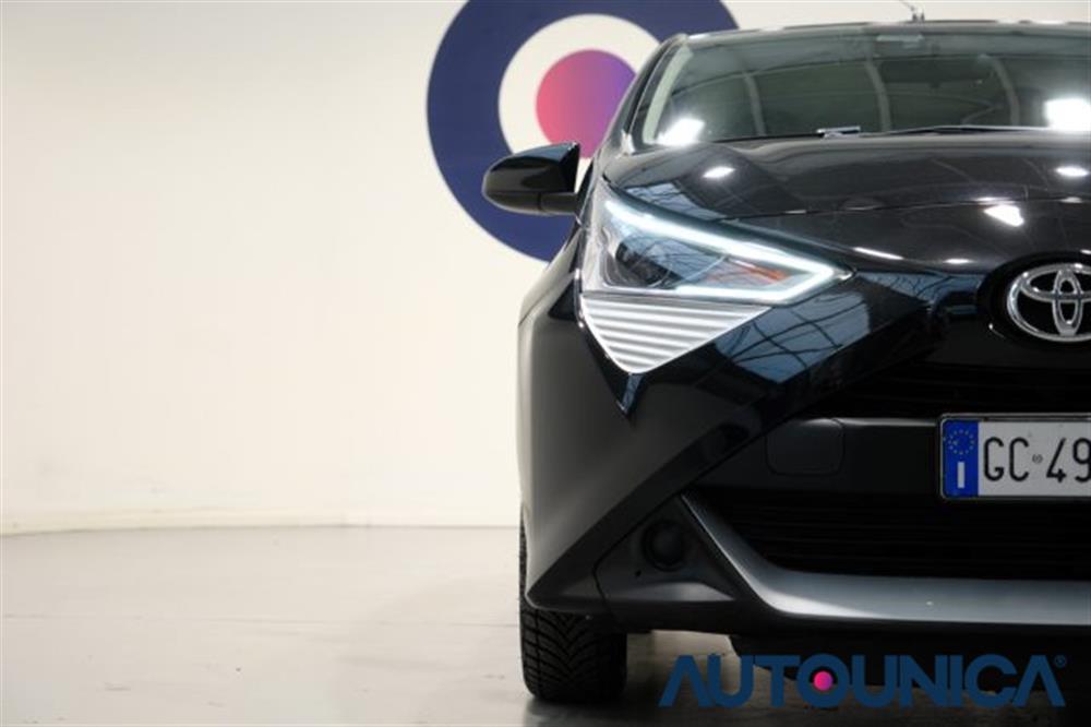 Aygo   Aygo CONNECT 1.0 VVT-i 72