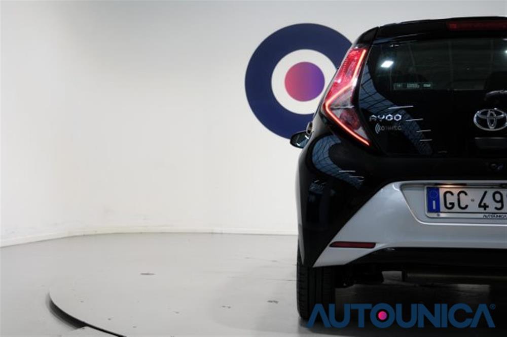 Aygo   Aygo CONNECT 1.0 VVT-i 72