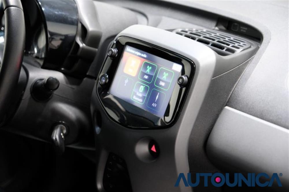 Aygo   Aygo CONNECT 1.0 VVT-i 72