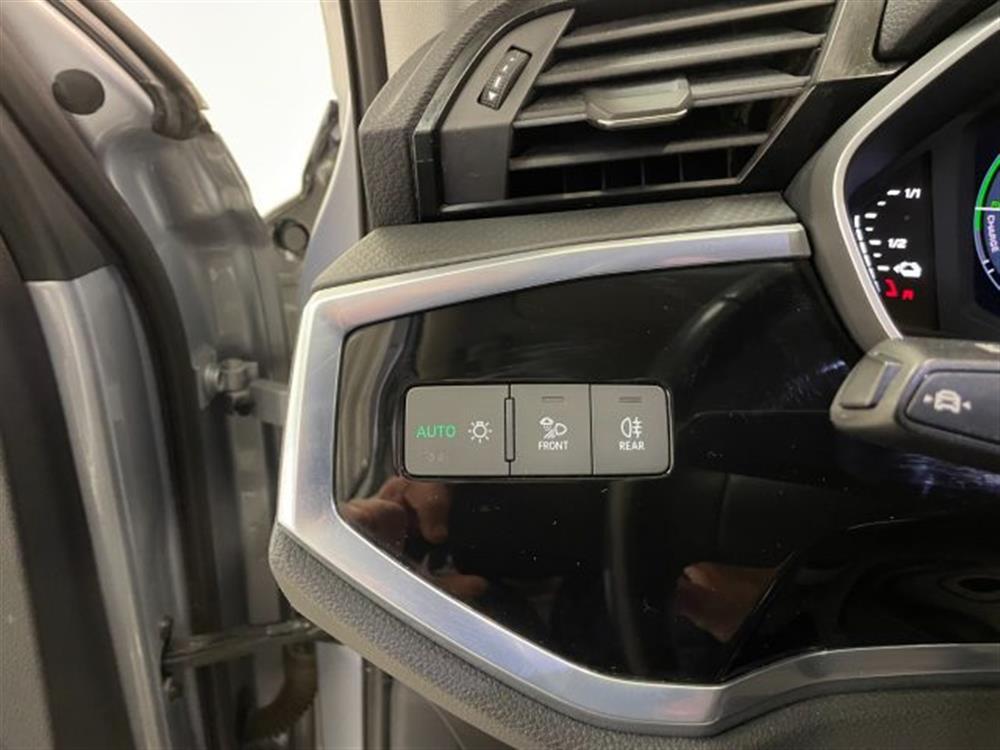 Q3   Q3 SPB 45 1.4 TFSI e S