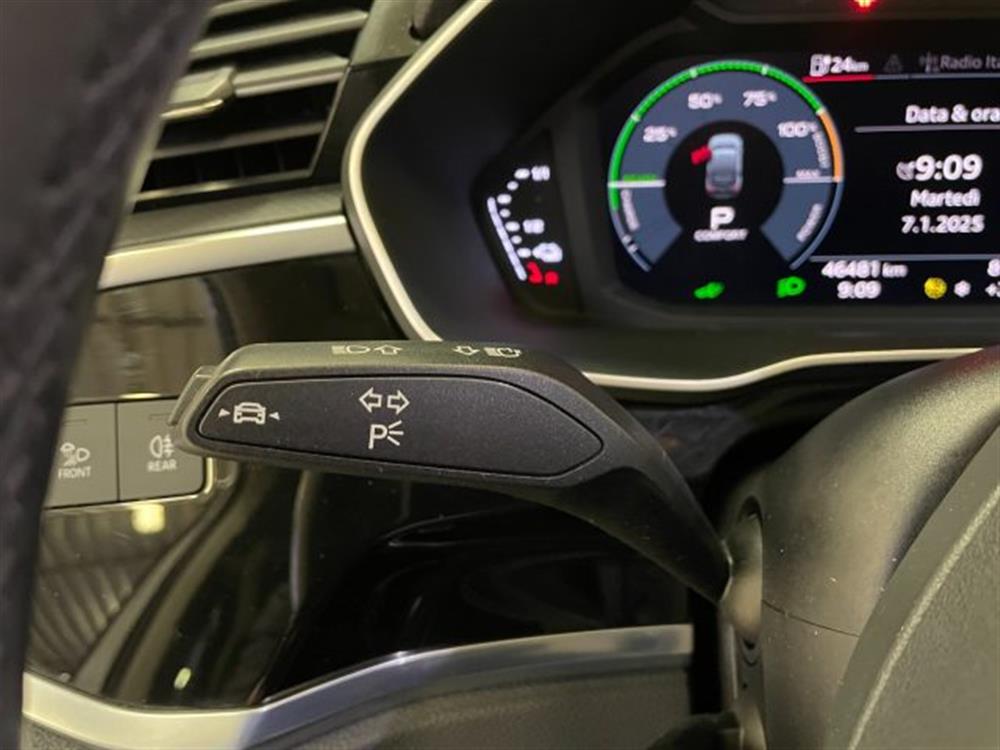 Q3   Q3 SPB 45 1.4 TFSI e S