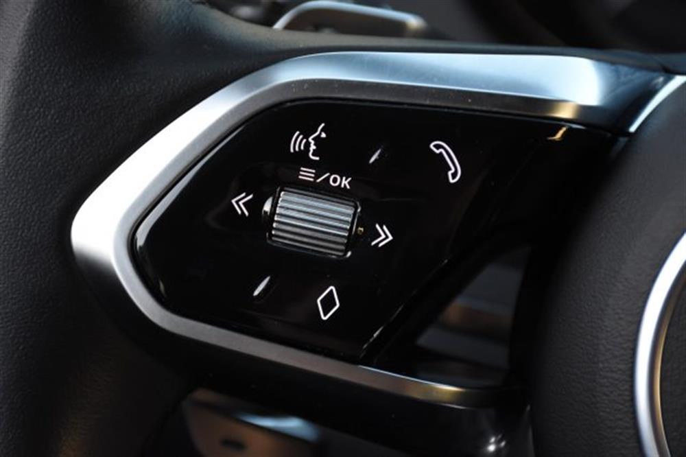 E-Pace   E-Pace 2.0D I4 163 CV AWD A