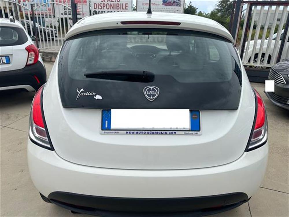 Ypsilon   Ypsilon 1.3 MJT 95 CV 5P. S&