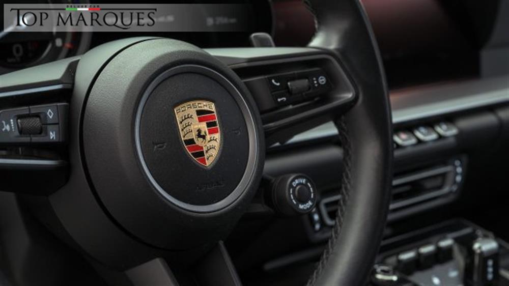 911   911 Carrera 4S