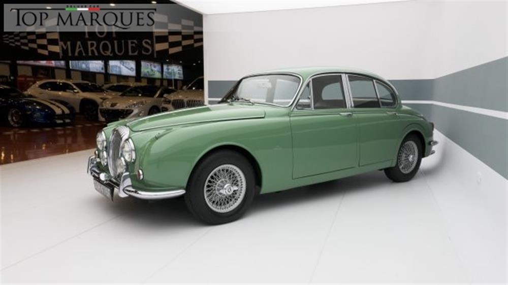 Sovereign   Sovereign 250 V8