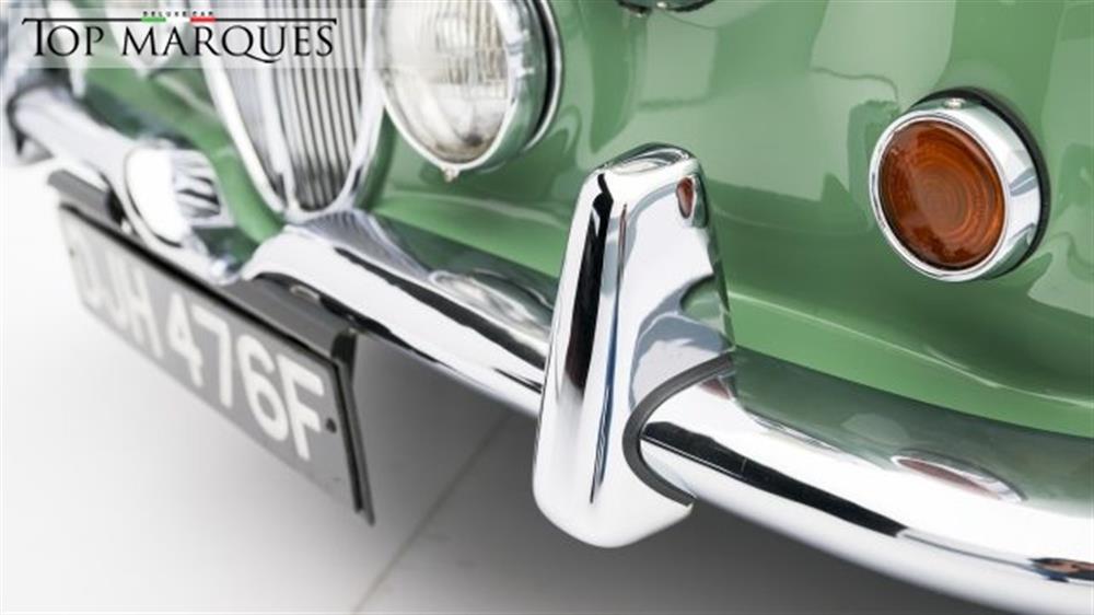 Sovereign   Sovereign 250 V8