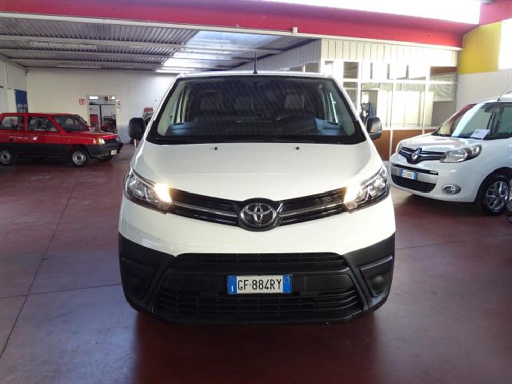 Proace   Proace 2.0D 122CV S&S Compa