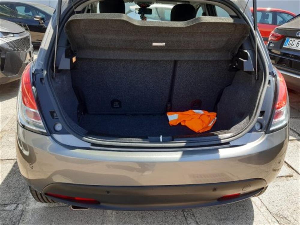 Ypsilon   Ypsilon 1.0 FireFly 5 porte