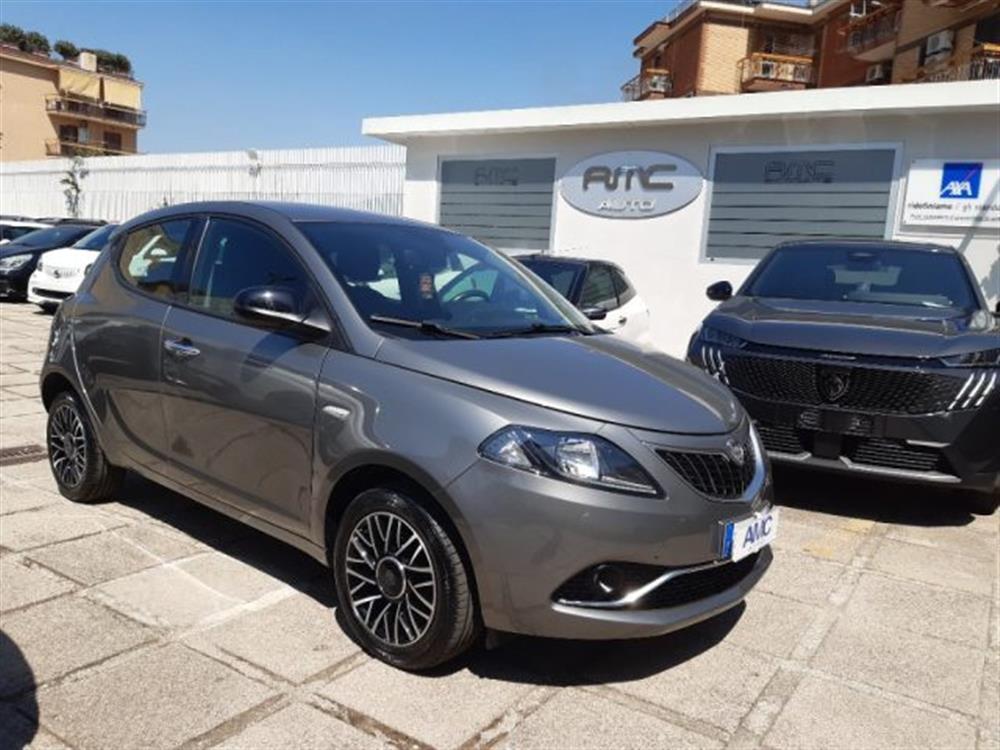 Ypsilon   Ypsilon 1.0 FireFly 5 porte