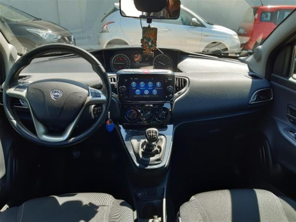 Ypsilon   Ypsilon 1.0 FireFly 5 porte