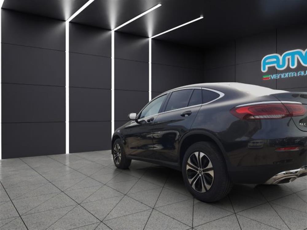 GLC 300   GLC 300 de 4Matic Plug-in hy