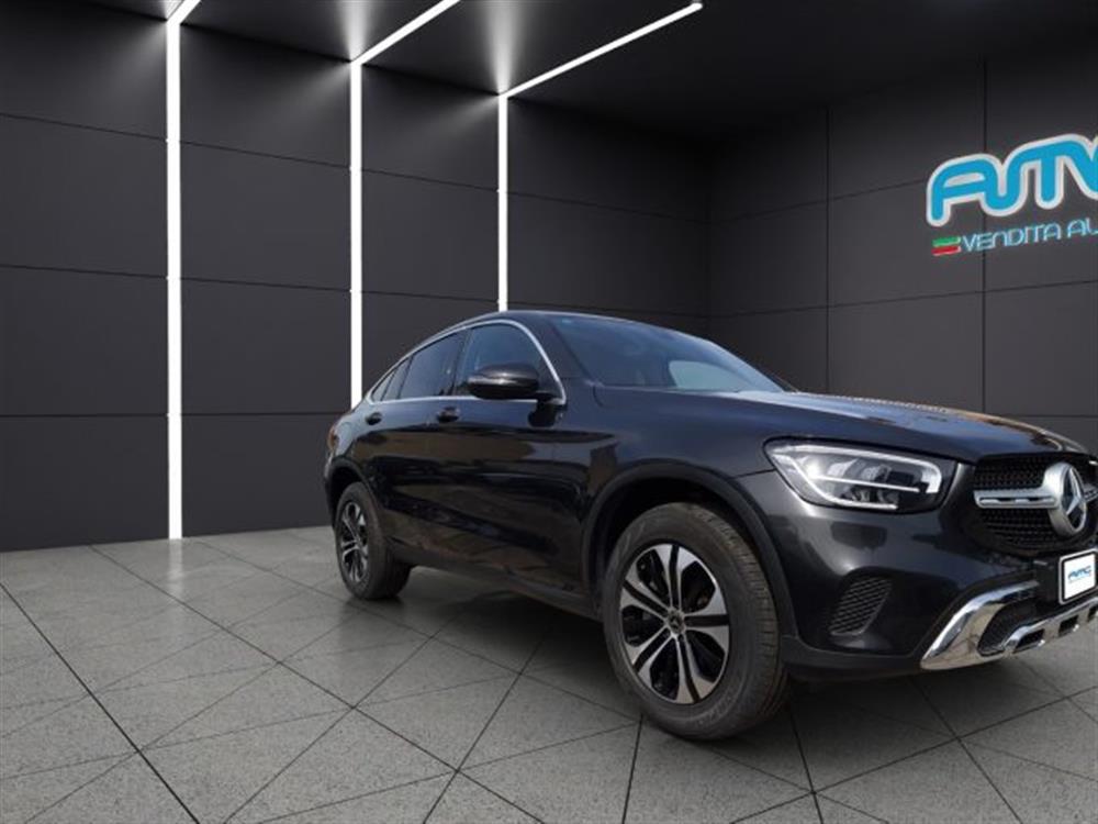 GLC 300   GLC 300 de 4Matic Plug-in hy